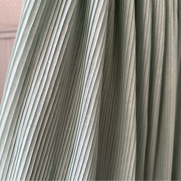 Listicle Pleated Midi Mint Green Skirt - Picture 9 of 10